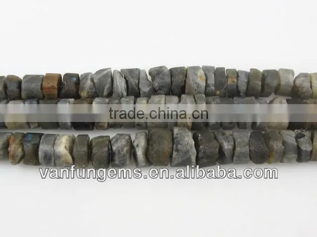 Natural Labradorite Rough Cion
