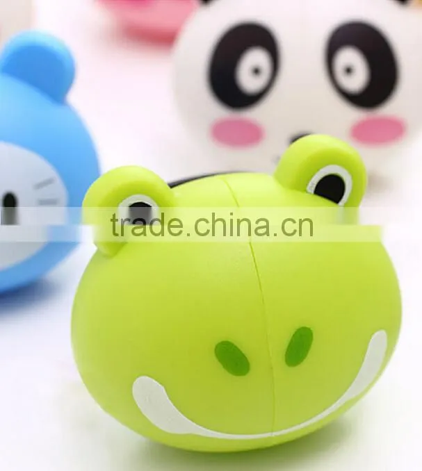 2015 New Product Cartoon Family Toothbrush Holder with Suction Cup