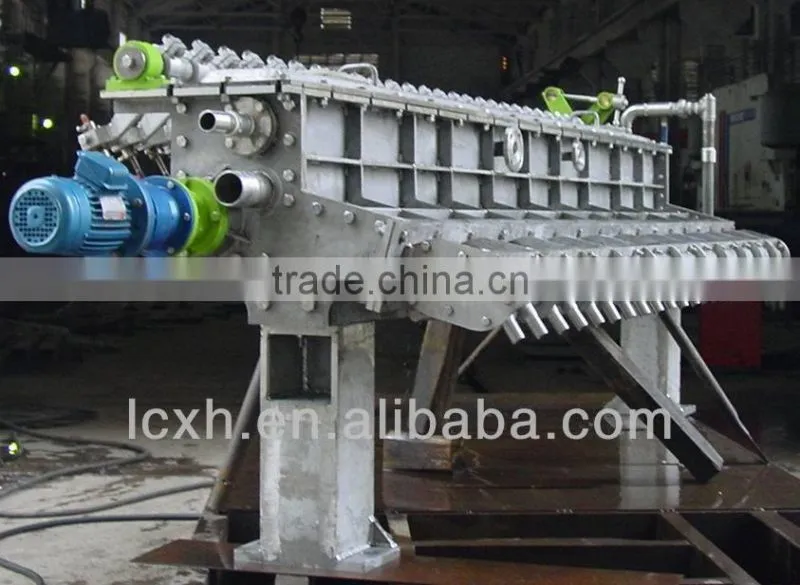 Headbox for tissue papermaking machine with Air-cushioned/open type