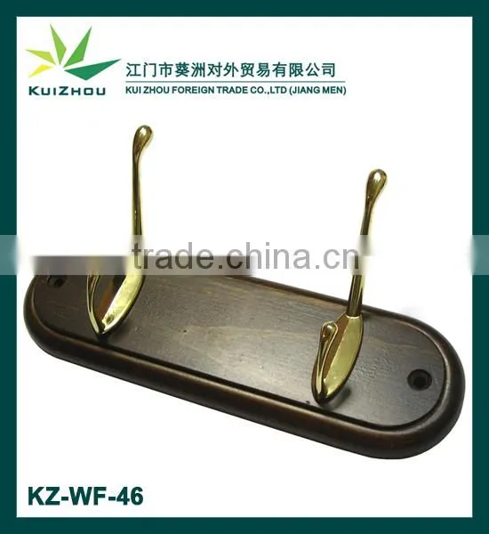 Wooden hanger