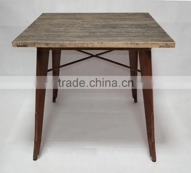 Cafe /restaurant wooden round dining table, outdoor wire base wooden top table