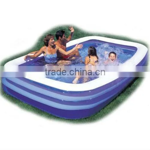 Giant inflatable family swimming pool