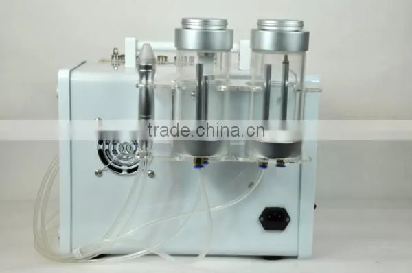 Portable microdermabrasion beauty apparatus