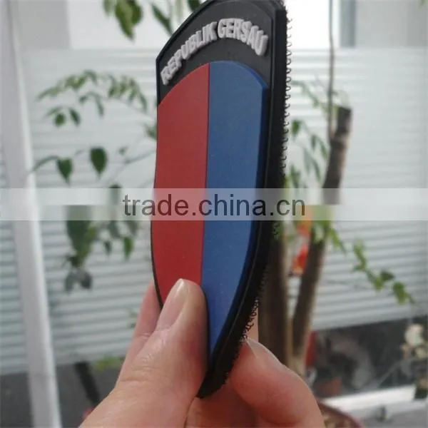 2017 china high quality embossed custom rubber patches