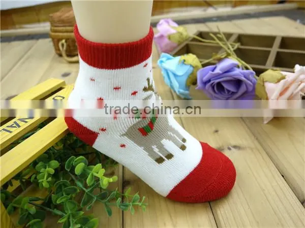 New design very cheap baby socks christmas sock made in china