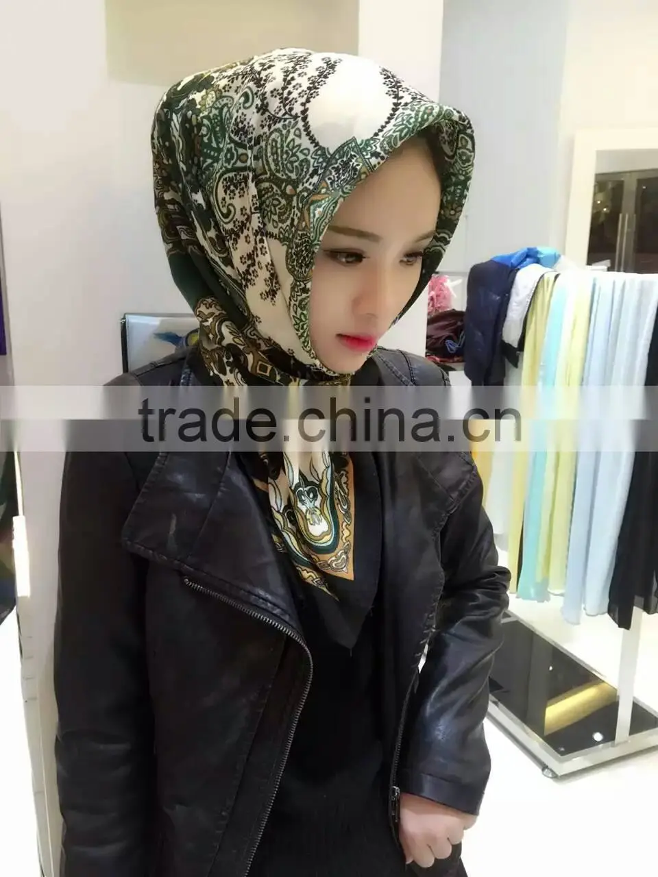 Popular silk muslim square scarf (Very beautiful,not slide)