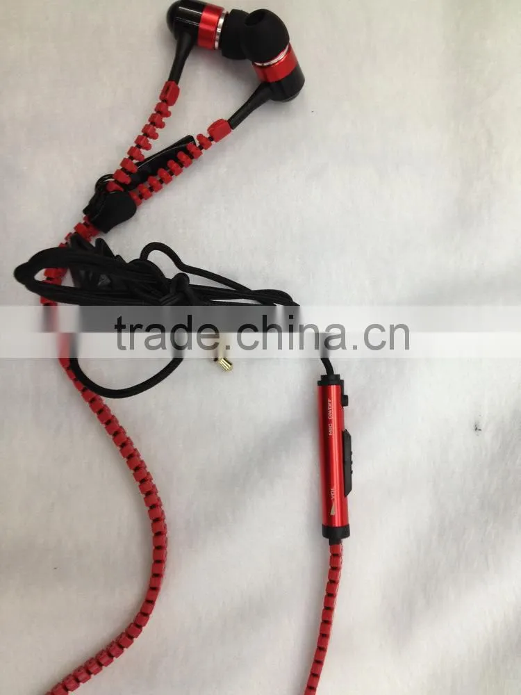 2013 NEW Fashion waterproof zip earphone with Mic