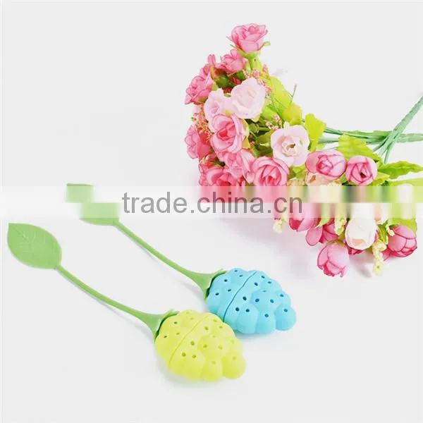 Various types of silicone and stainless steel tea strainer