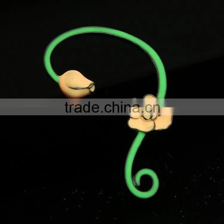 glow in the dark shaped stud rose flower earring