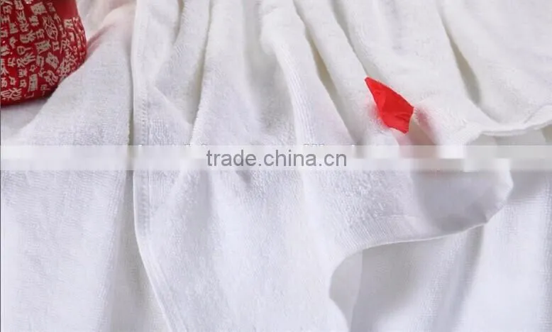100% Cotton 32s 500gsm Thick White Towels Jacquard Hotel Towel Sets