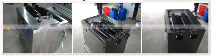 Anilox roller cleaning machine for flexo printing machine