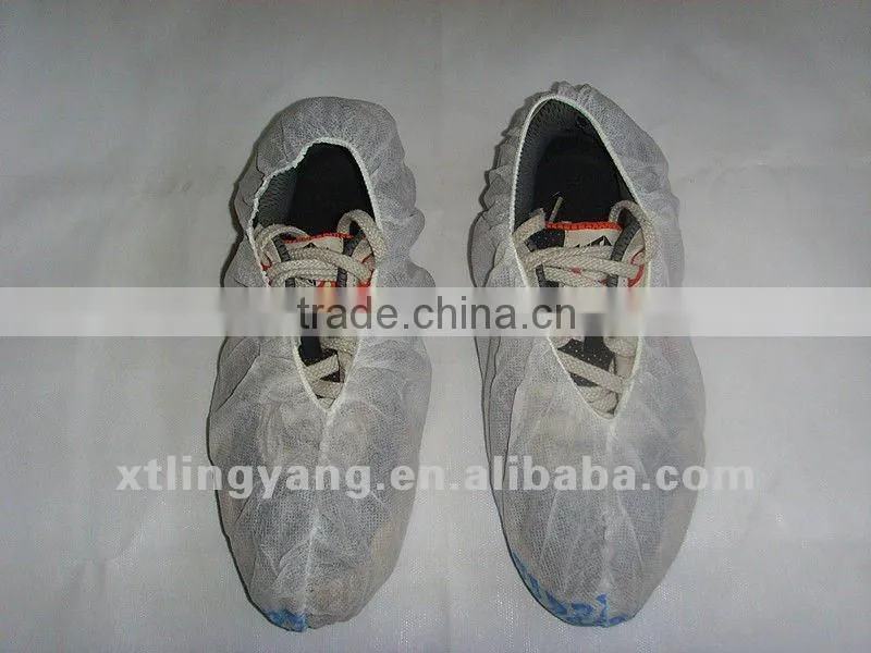 Disposable non-woven white shoe cover blue printing