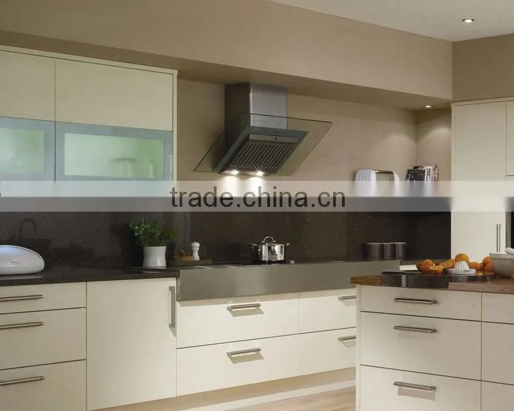 Professional China manufacturer low price high glossy lacquer kitchen cabinets