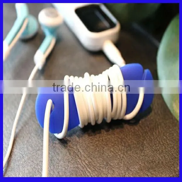 Foldable durable silicone earphone cable winder