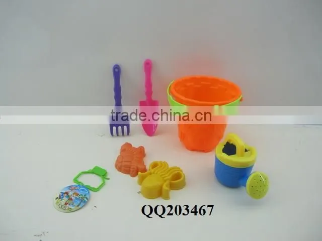 Plastic toy sand beach play set