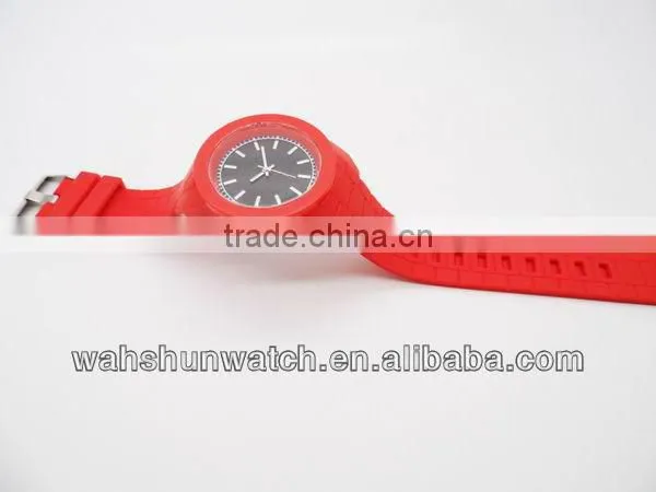 2013 lovely item popular design silicone watches men hot sale