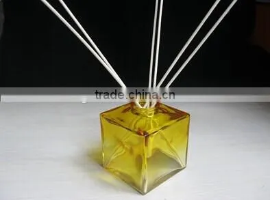 home decorative round aroma reed diffuser glass bottle with rattan sticks