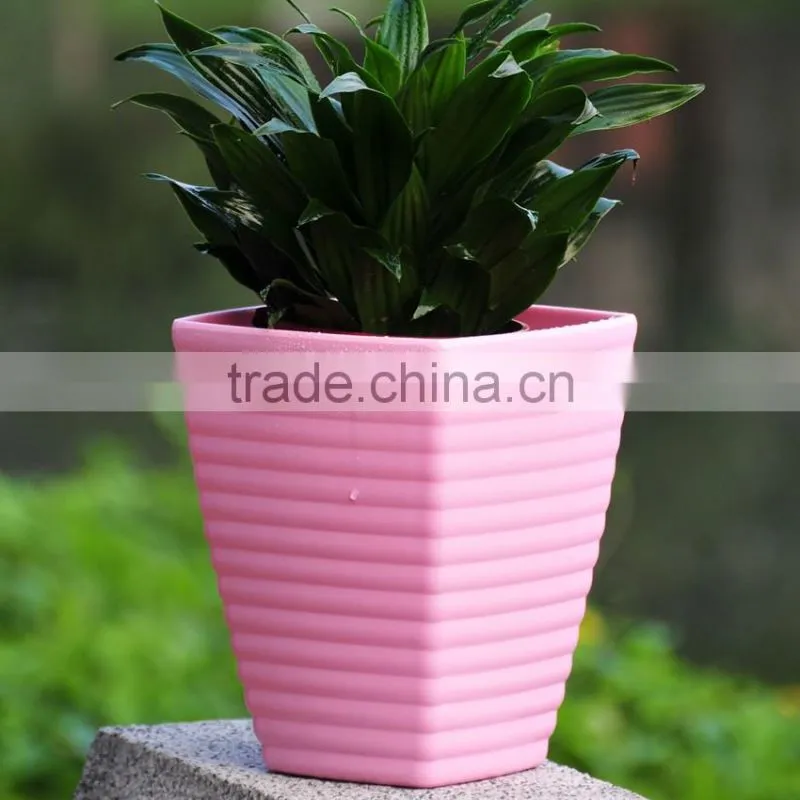 Garden supplies attractive colorful plastic wholesale flower pots