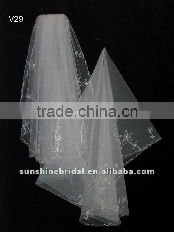 2016 New Fashion Beautiful Wedding Veils Two Layers Lace Trim Bridal Veils