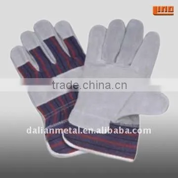 Leather gloves