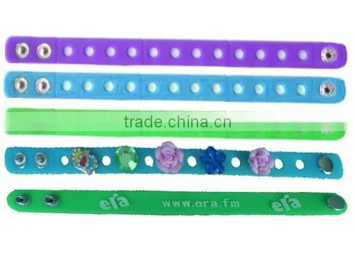 Personalized silicone bracelet