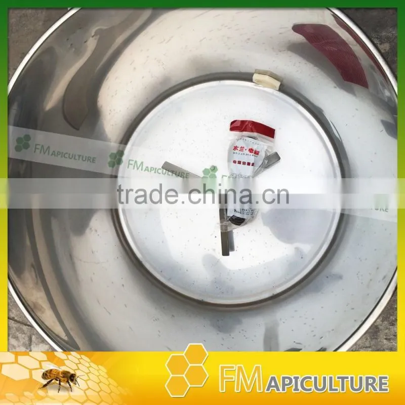 full enclosed hotsale stainless steel honey barrel ,honey tank, hotsale bee keeping tools.