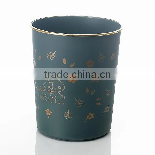 Plastic Rabbit style Trash Can
