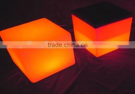 RGB illuminated LED light cube / rechargable outdoor and indoor LED cube seat with cushion