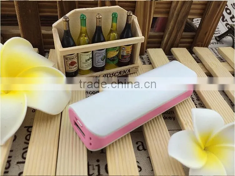 2016 High Quality colorful portable romoss power bank 1800mah, universal portable power bank with micro cable
