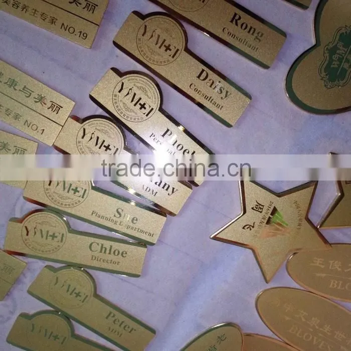 2016 Factory direct sales cheap gold custom metal badge