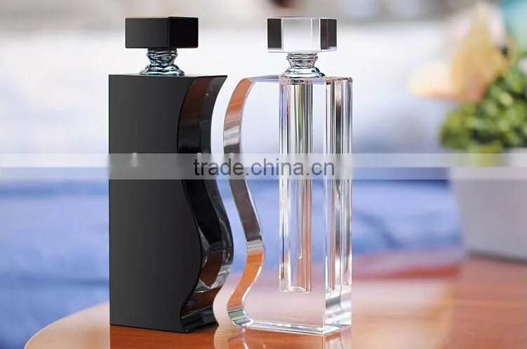 Wholesale beautiful brand custom crystal glass perfume bottle for gift