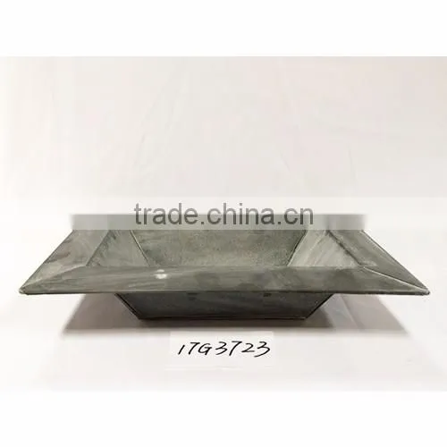2017 new unique design black living room decoration hammered metal boat shaped flower vase
