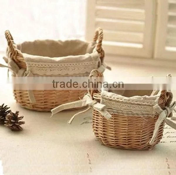 Linyi wicker basket with lid small empty gift basket