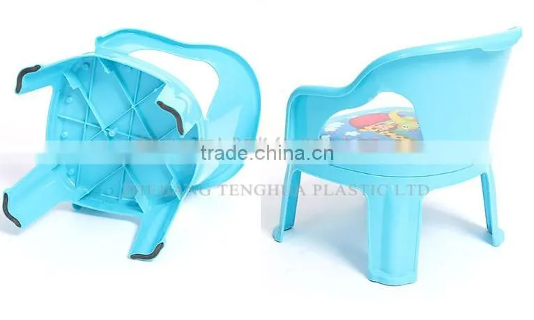Hot-selling and Eco-friendly Plastic Chair, Baby Chair with Sound