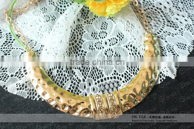 W0326 gold plate metal necklace,plate metal necklace big design,crystal plate metal necklace