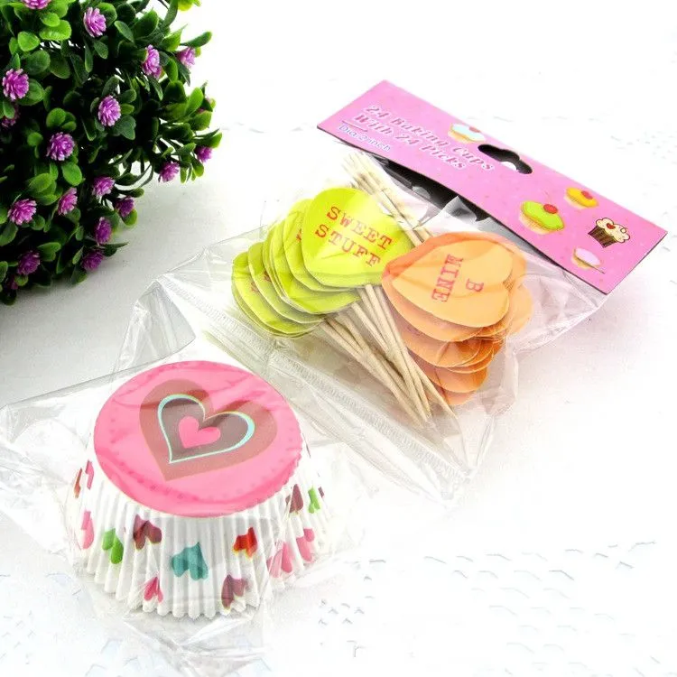 Coloured cupcake kit cupcake case and picks_副本