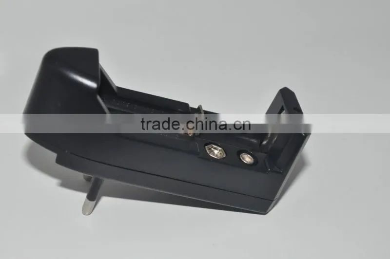 Travel Charger /Home Accessory 3.6v for Li-ion AA AAA 18650 Universal Battery Charger