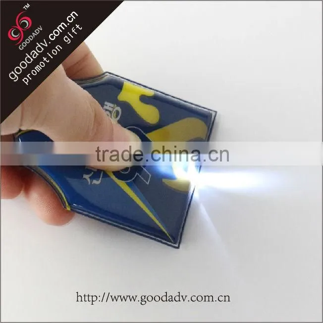 2015 factory wholesale custom fashion mini led light keychain