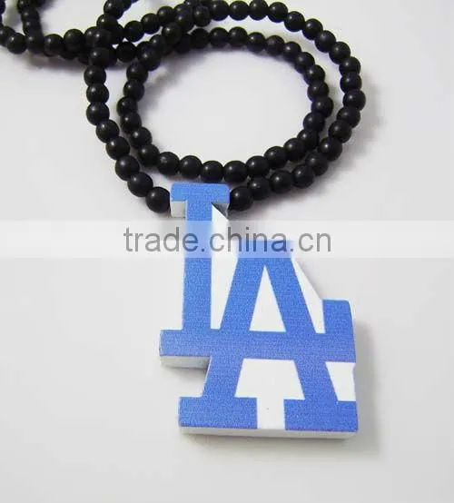 Good Quality LA wood pendant necklace 36'