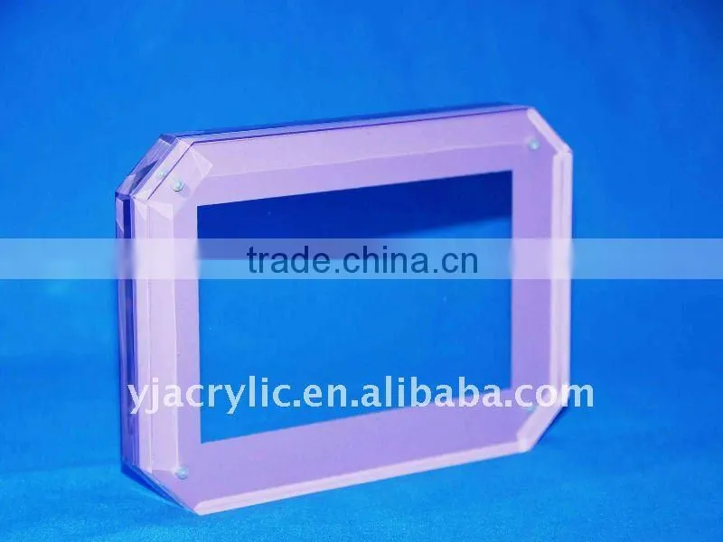 Acrylic cube photo frame