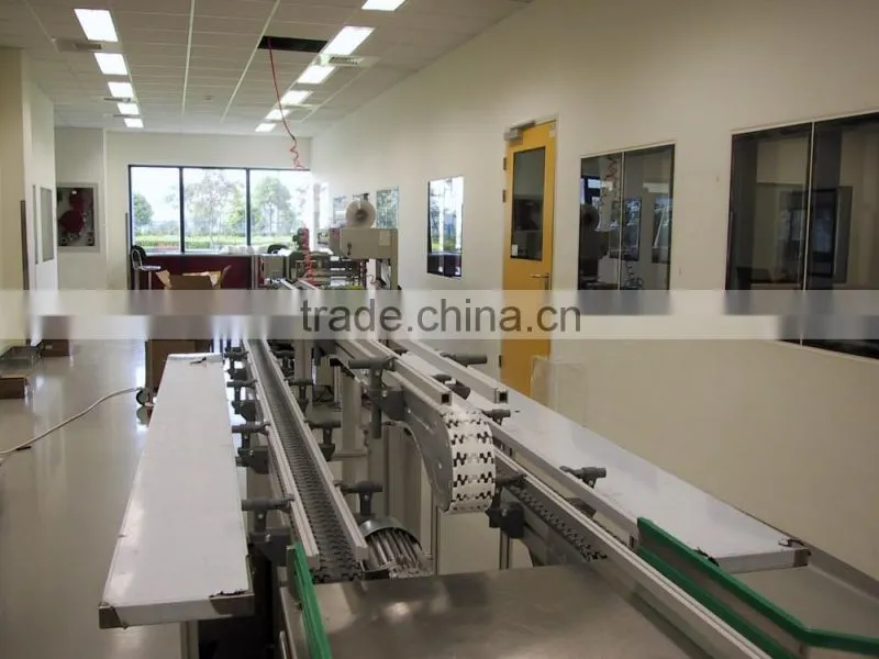 Plastic chain conveyors for drinking