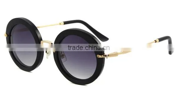 Best selling collection of fashion sunglass for this summer 510BT52001