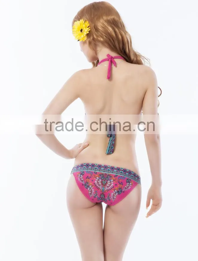 Good looking hot sale 2015 sexy girl mini bikini swimwear models