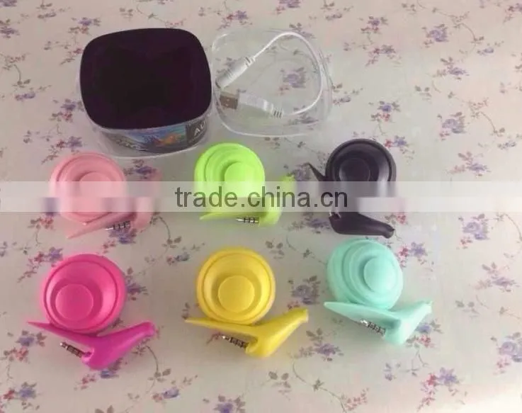 2015 New Arrival Best Present Gift Mini Speaker Snail Shape Mini Speaker Which Could Be Stand For Mobile Phones