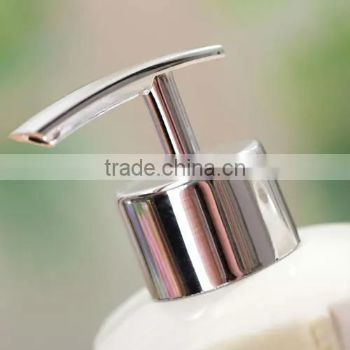 4pcs Ceramic bath room accessory
