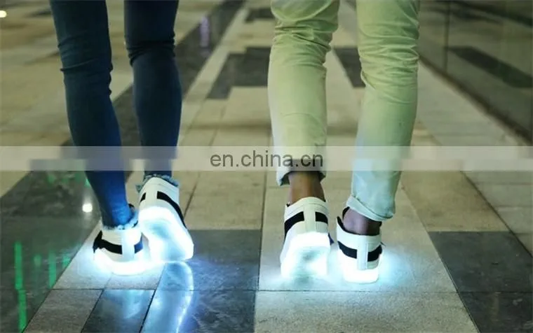 Hot Sale Mens Womens Nigh Club Simulation Couple Light Up LED Shoes Sneakers