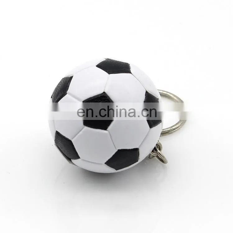 2017 popular 3D PVC sports football/soccer keychain for sale
