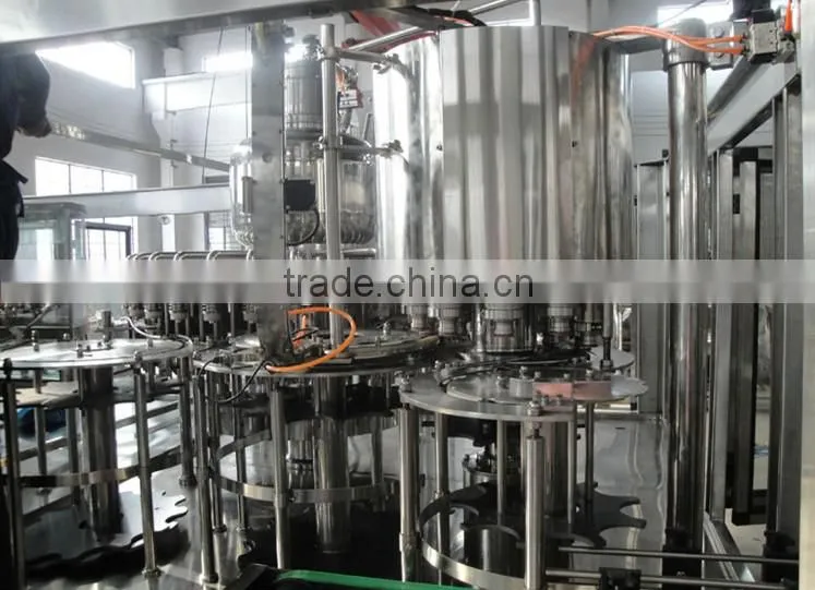 Auto Bottle Carbonated Drinks Filling Machine