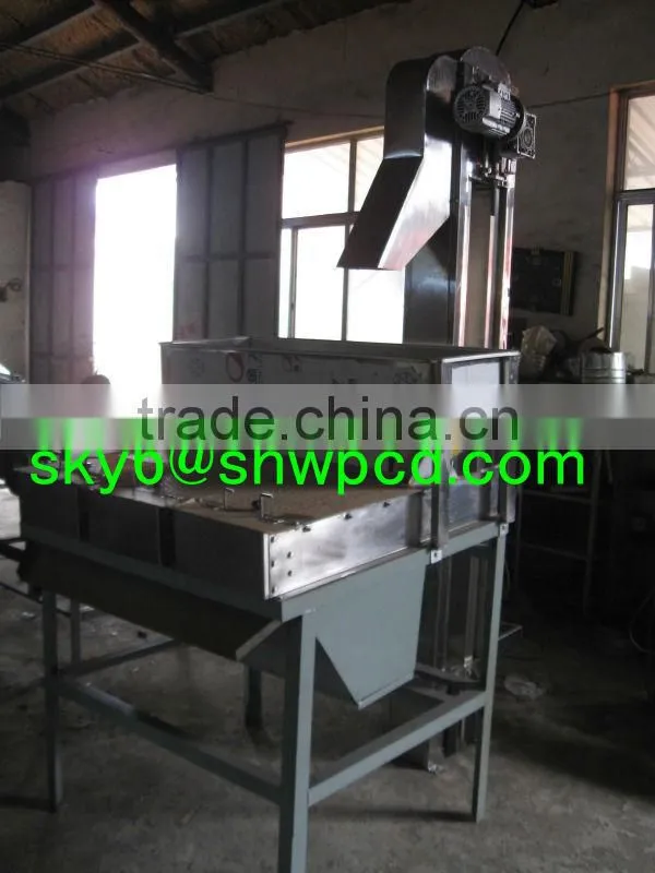 0.8-1t/h dry way roasted peanut peeling machine/red peanut skinner/peanut skinning machine2078
