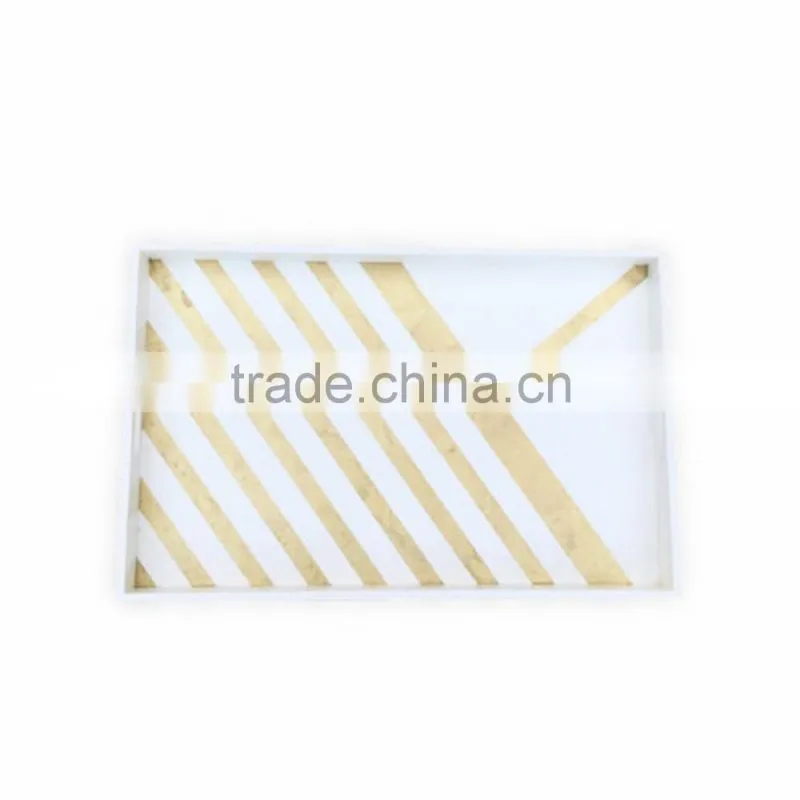 Rectangular lacquered serving tray